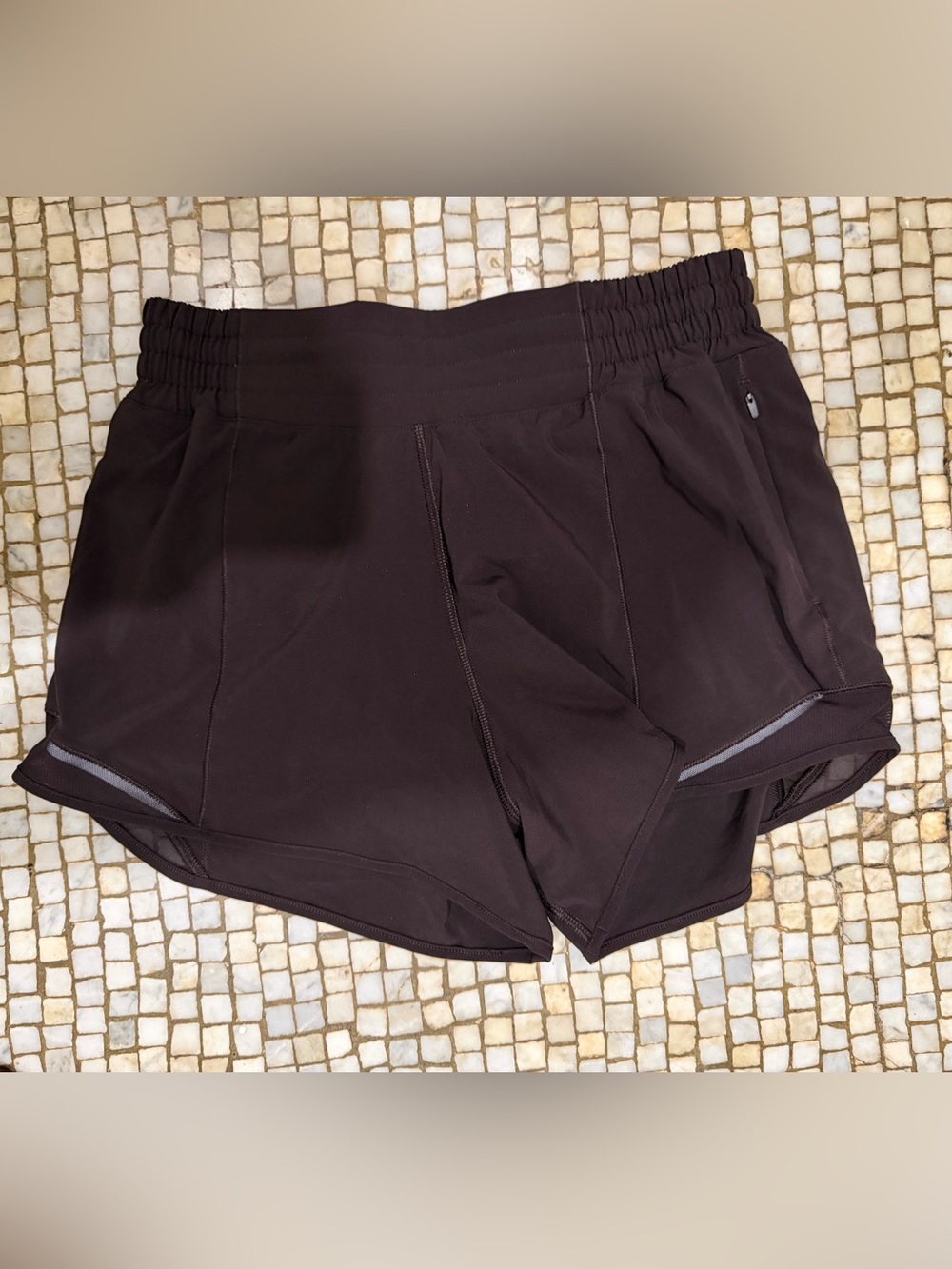 Lululemon Hotty Hot High-Rise Lined Short 4”